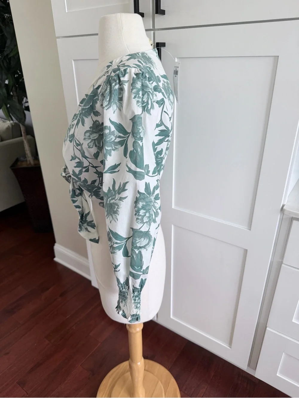 Abercrombie & Fitch Green Floral Tie-Front Crop Top Hook and Eye boho XS NEW